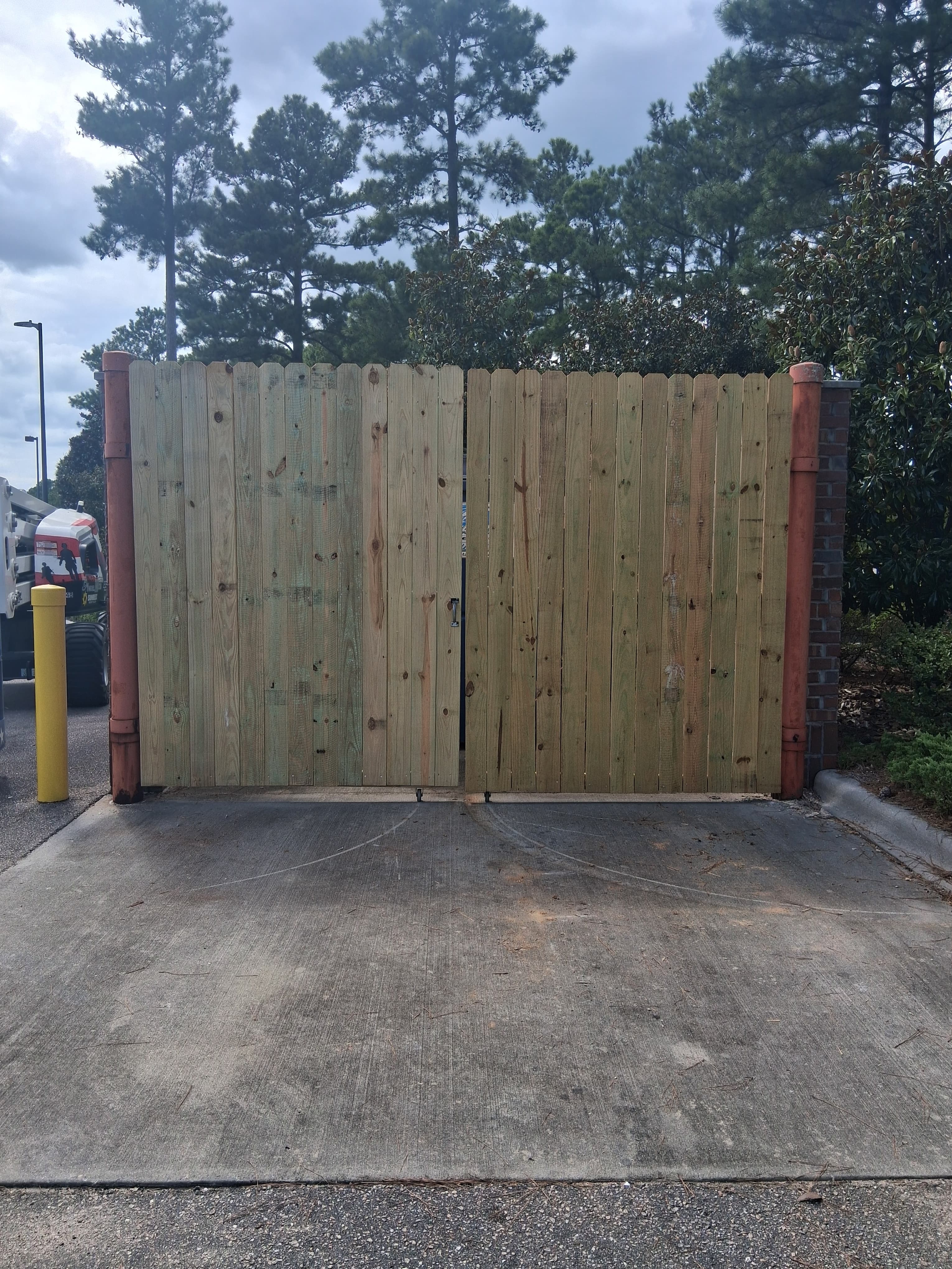 Completed commercial property gate repair