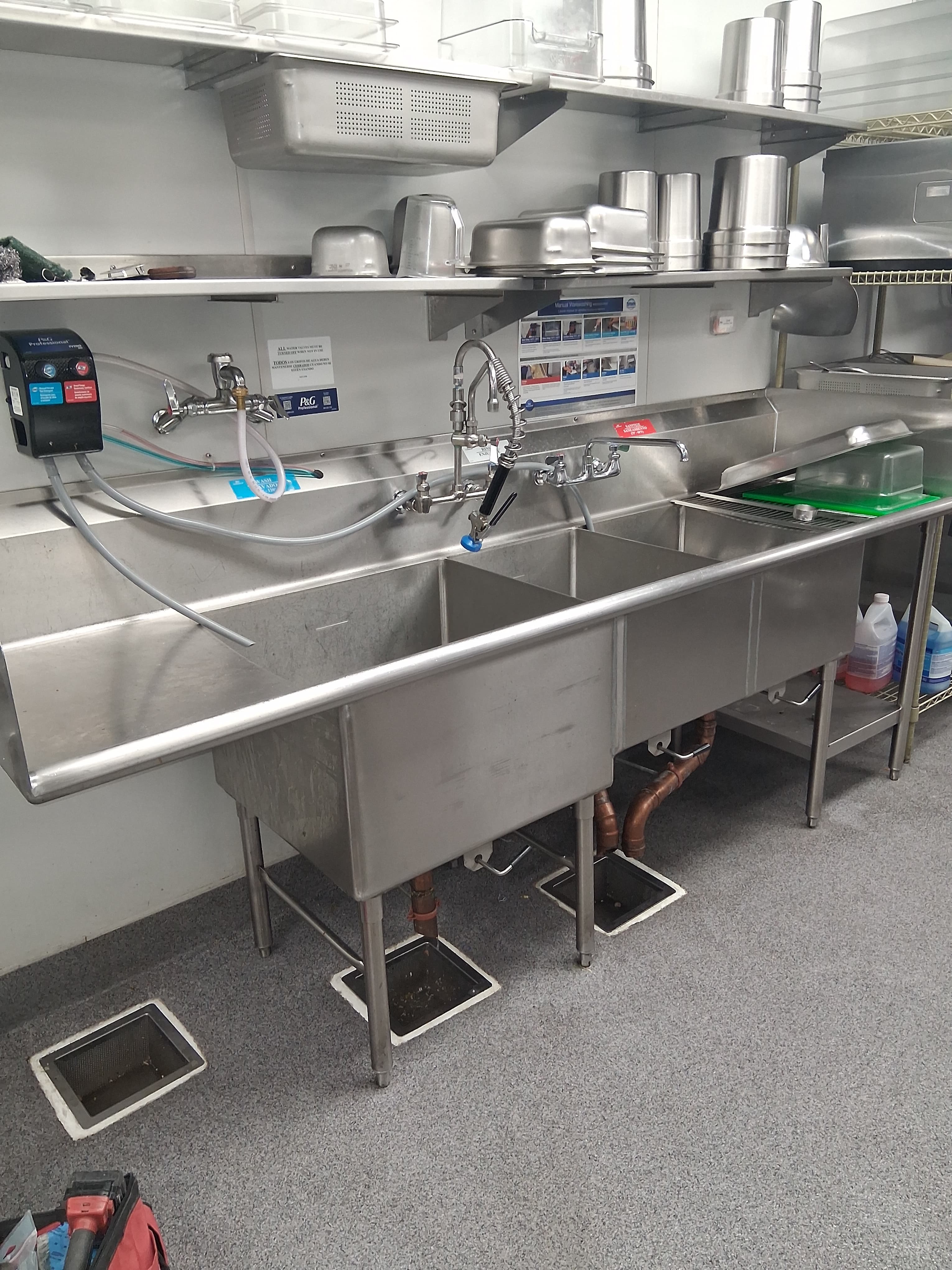 Commercial kitchen sink repair