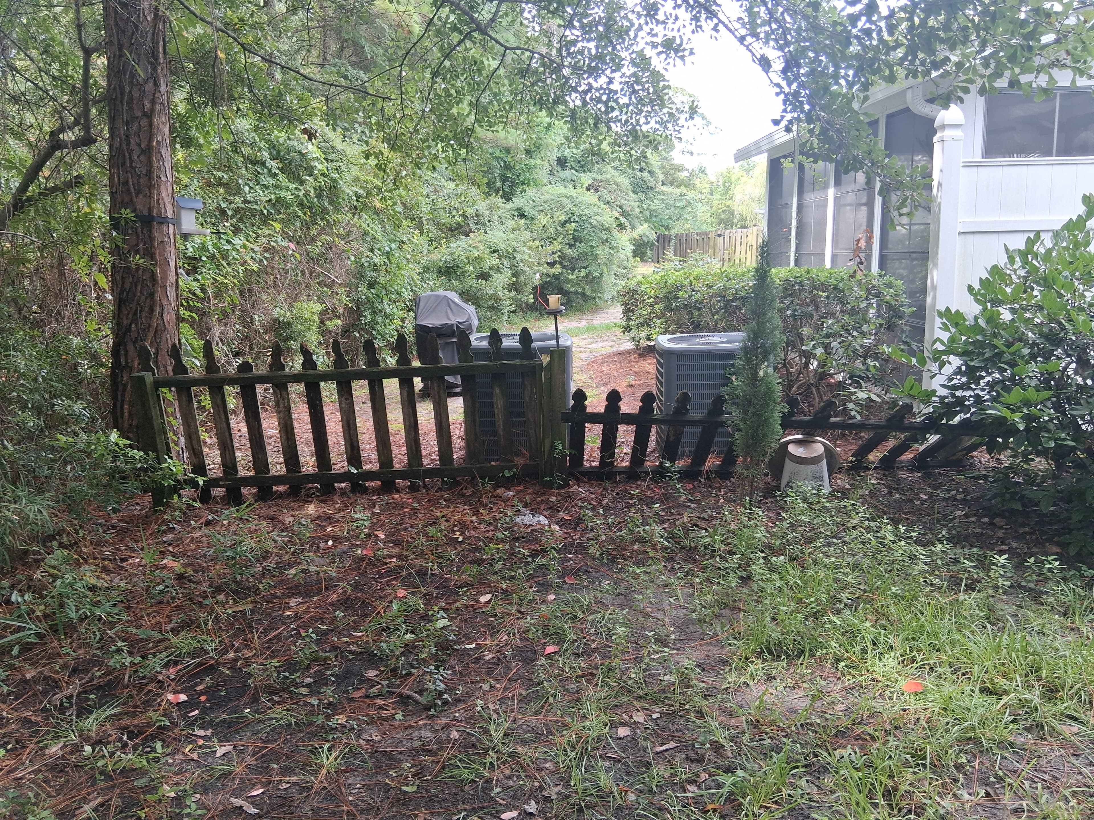 Before residential fence repair